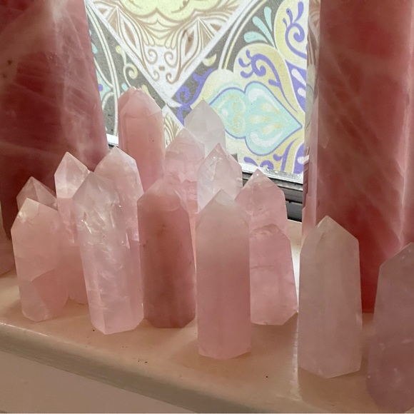 Natural rose quartz towers - Picture 7 of 8
